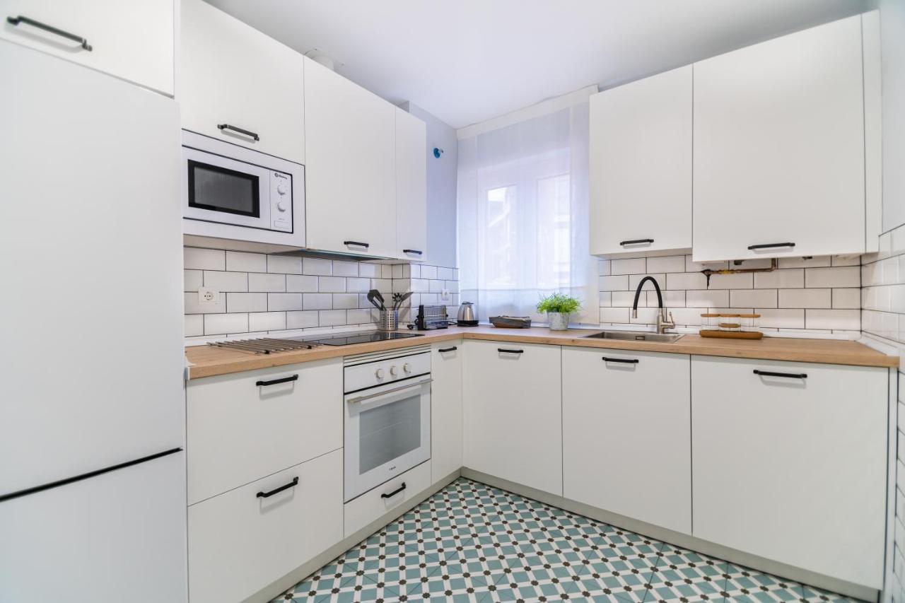 Villa Marta - Apartamentos Centricos Junto Al Mar Castro Urdiales Esterno foto