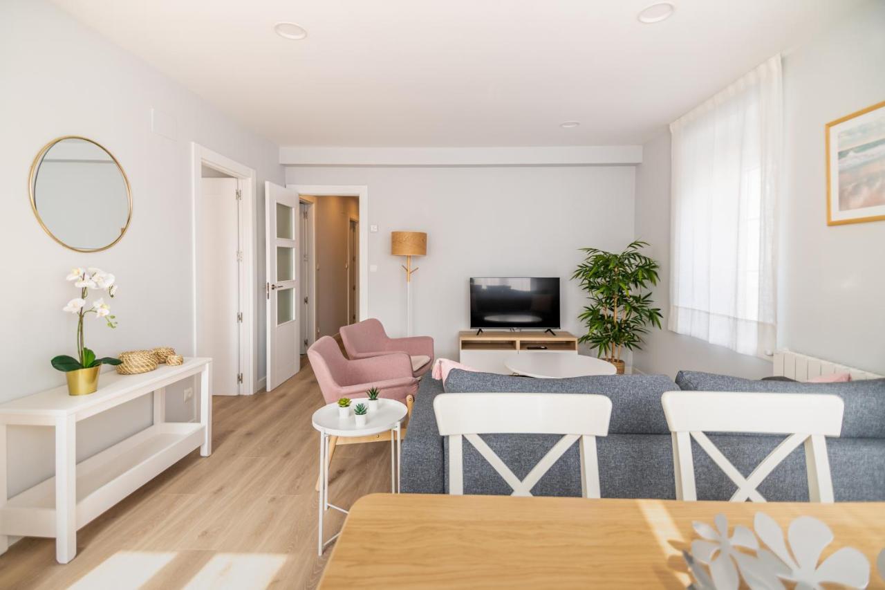Villa Marta - Apartamentos Centricos Junto Al Mar Castro Urdiales Esterno foto